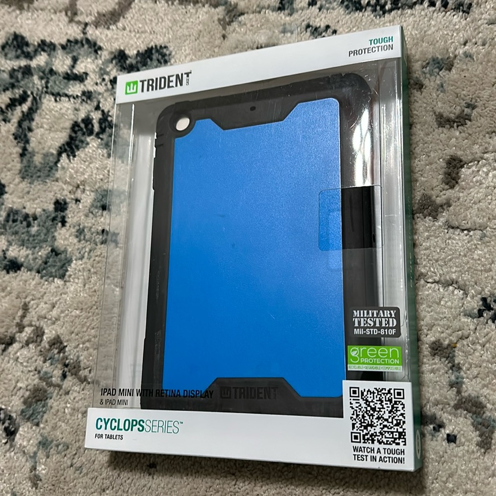 New trident cyclops series, iPad mini regular or with Retina display case in box